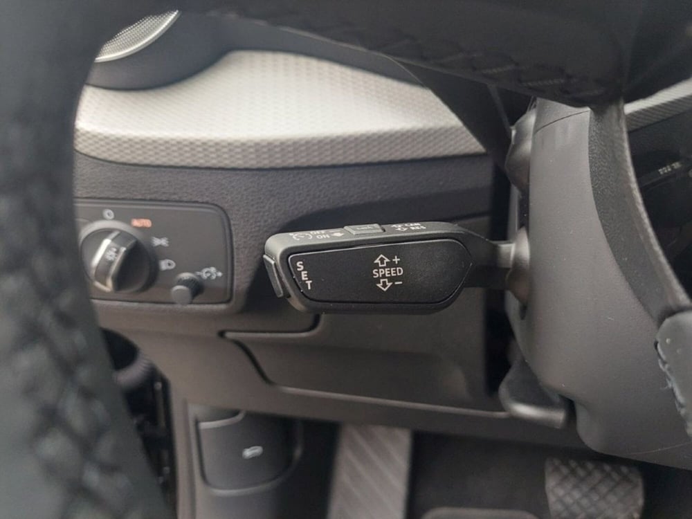 Audi Q2 usata a Bari (17)