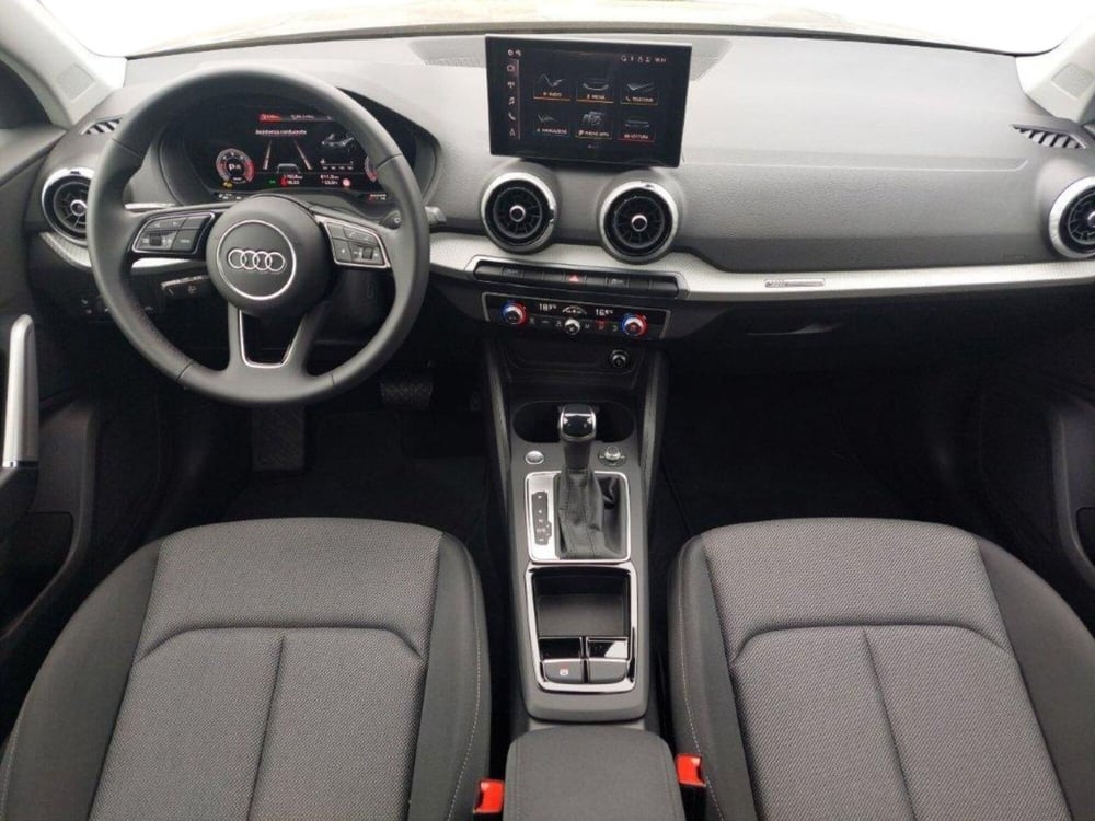 Audi Q2 usata a Bari (19)