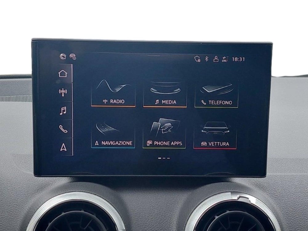 Audi Q2 usata a Bari (6)