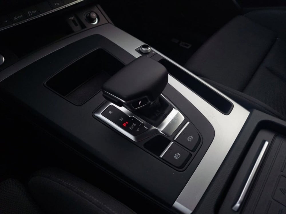 Audi Q5 Sportback usata a Bari (8)
