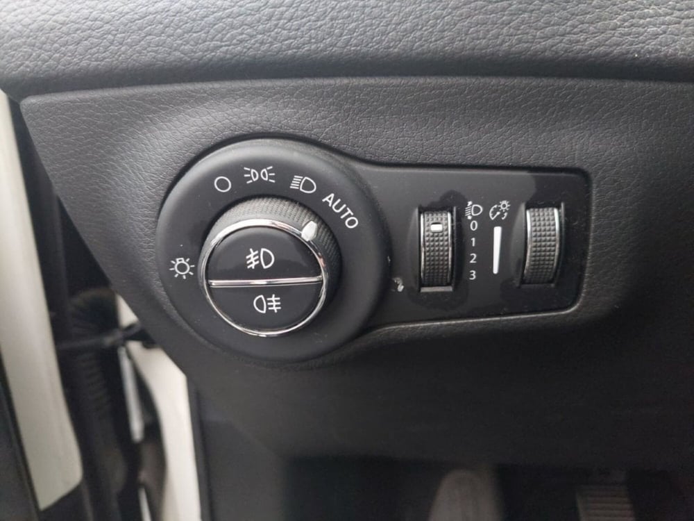 Jeep Compass usata a Bari (18)