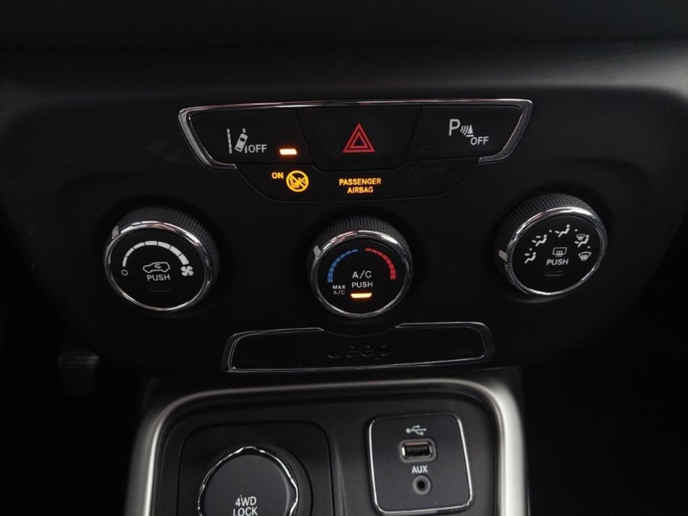 Jeep Compass usata a Bari (9)