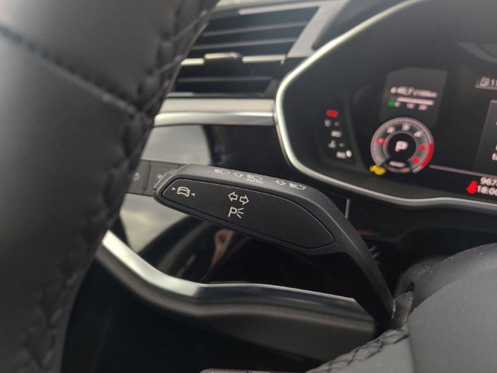Audi Q3 usata a Bari (18)