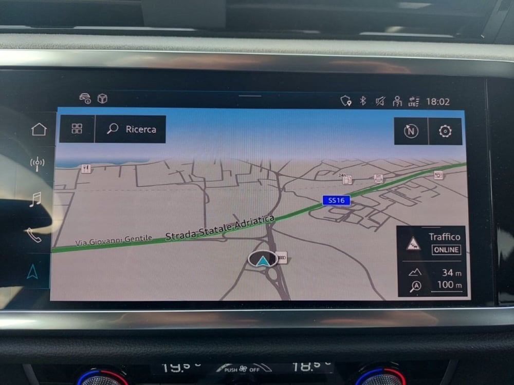 Audi Q3 usata a Bari (19)