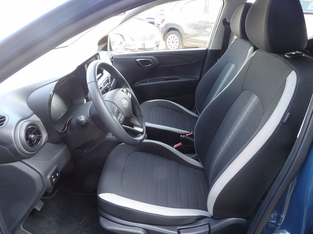 Hyundai i10 usata a Catania (8)