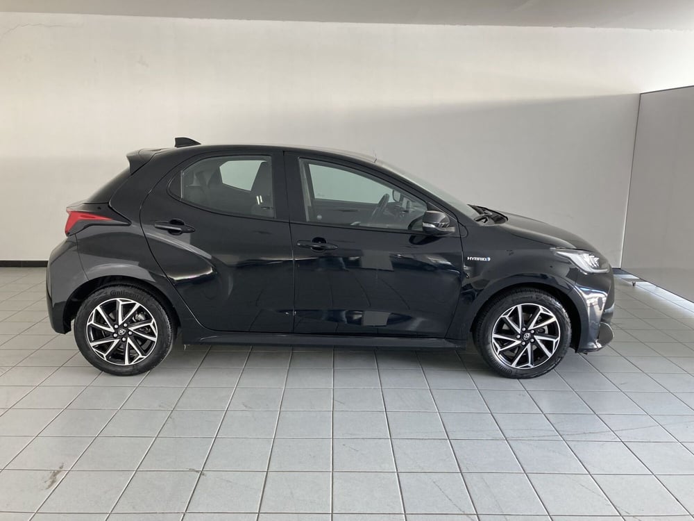 Toyota Yaris usata a Barletta-Andria-Trani (4)