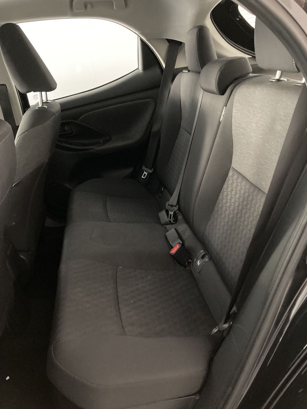 Toyota Yaris usata a Barletta-Andria-Trani (8)