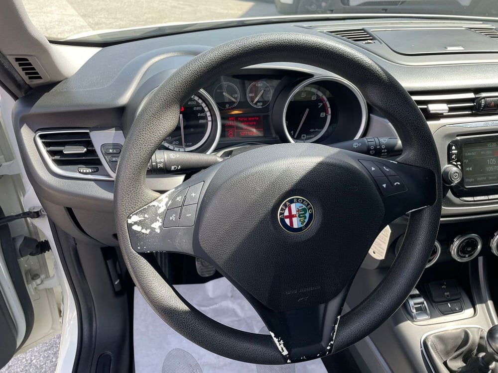 Alfa Romeo Giulietta usata a Arezzo (15)