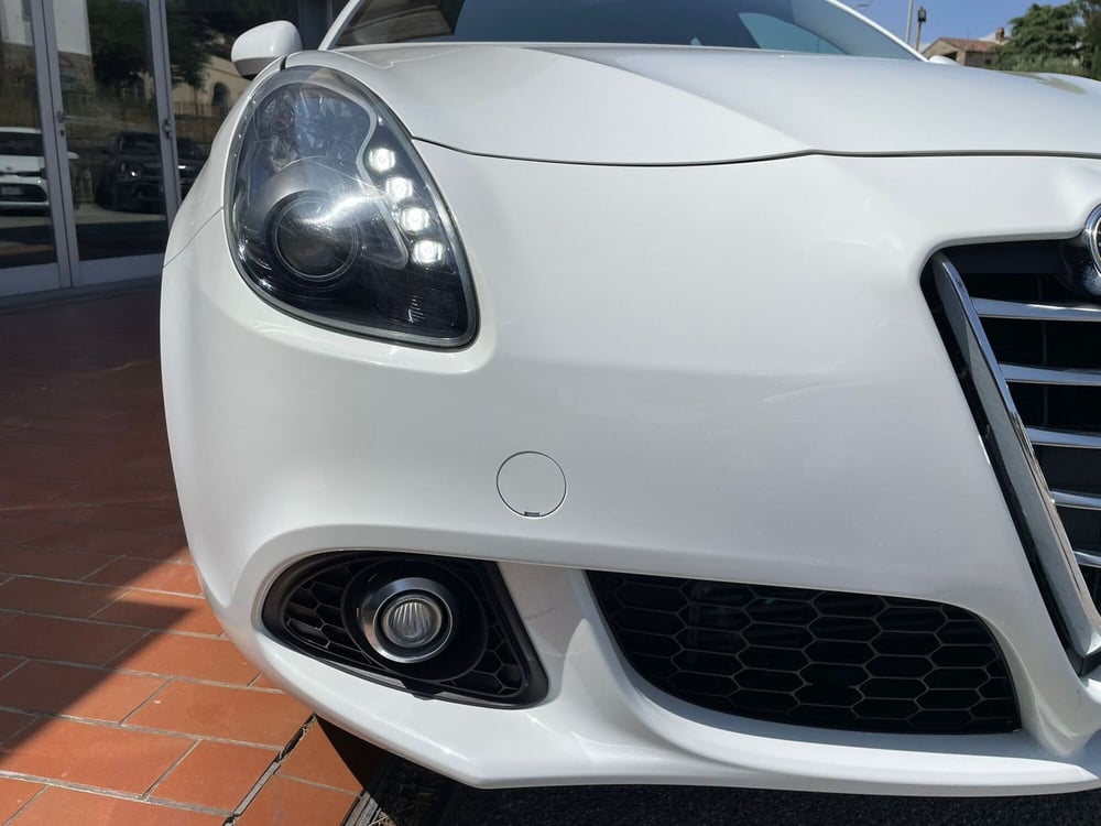 Alfa Romeo Giulietta usata a Arezzo (17)