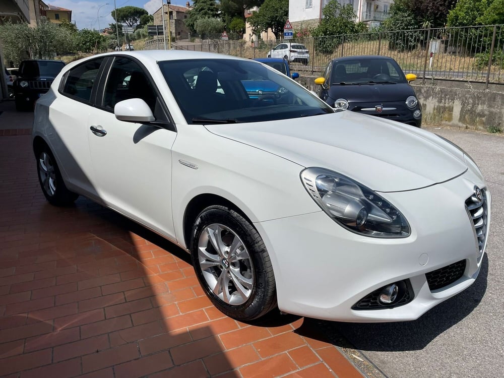 Alfa Romeo Giulietta usata a Arezzo (3)