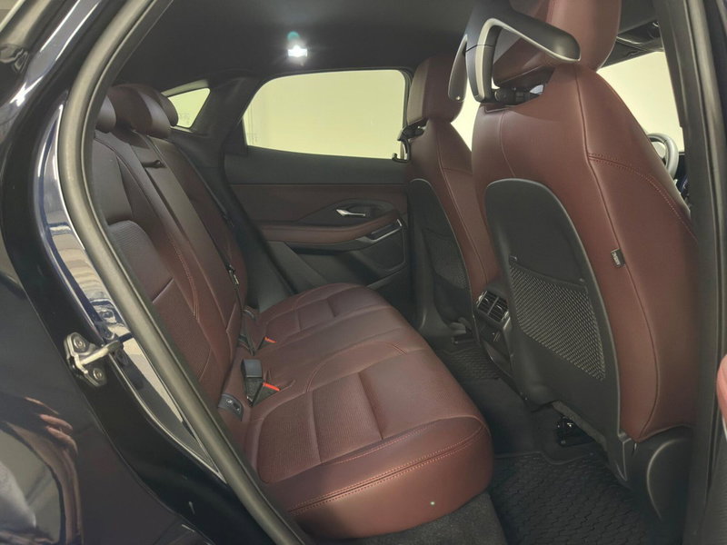 Jaguar E-Pace usata a Milano (5)