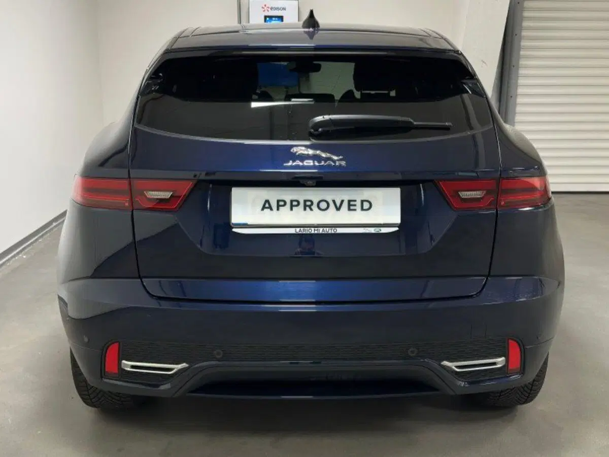 Jaguar E-Pace usata a Milano (7)