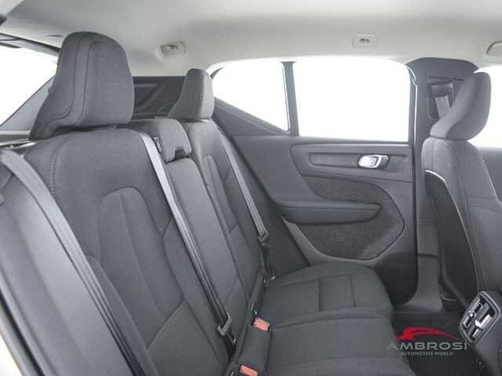 Volvo XC40 usata a Viterbo (11)