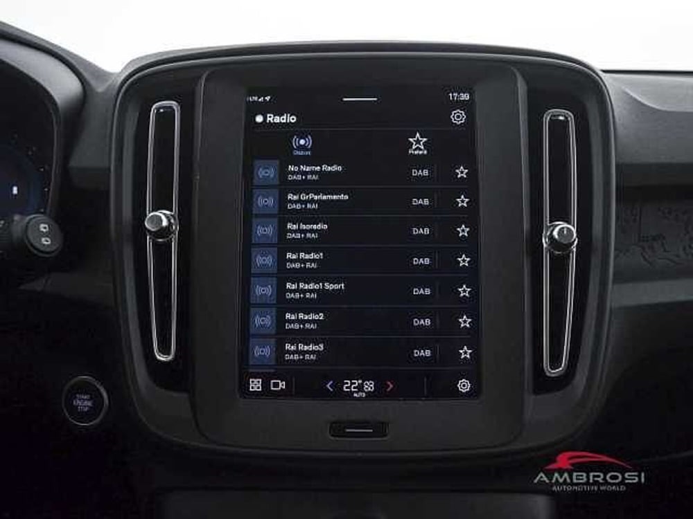Volvo XC40 usata a Viterbo (13)