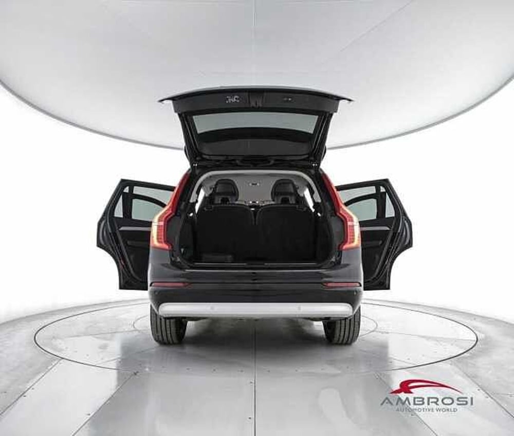 Volvo XC90 usata a Viterbo (7)