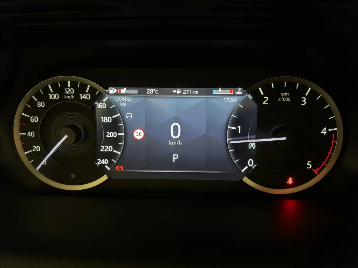 Land Rover Discovery Sport usata a Milano (10)
