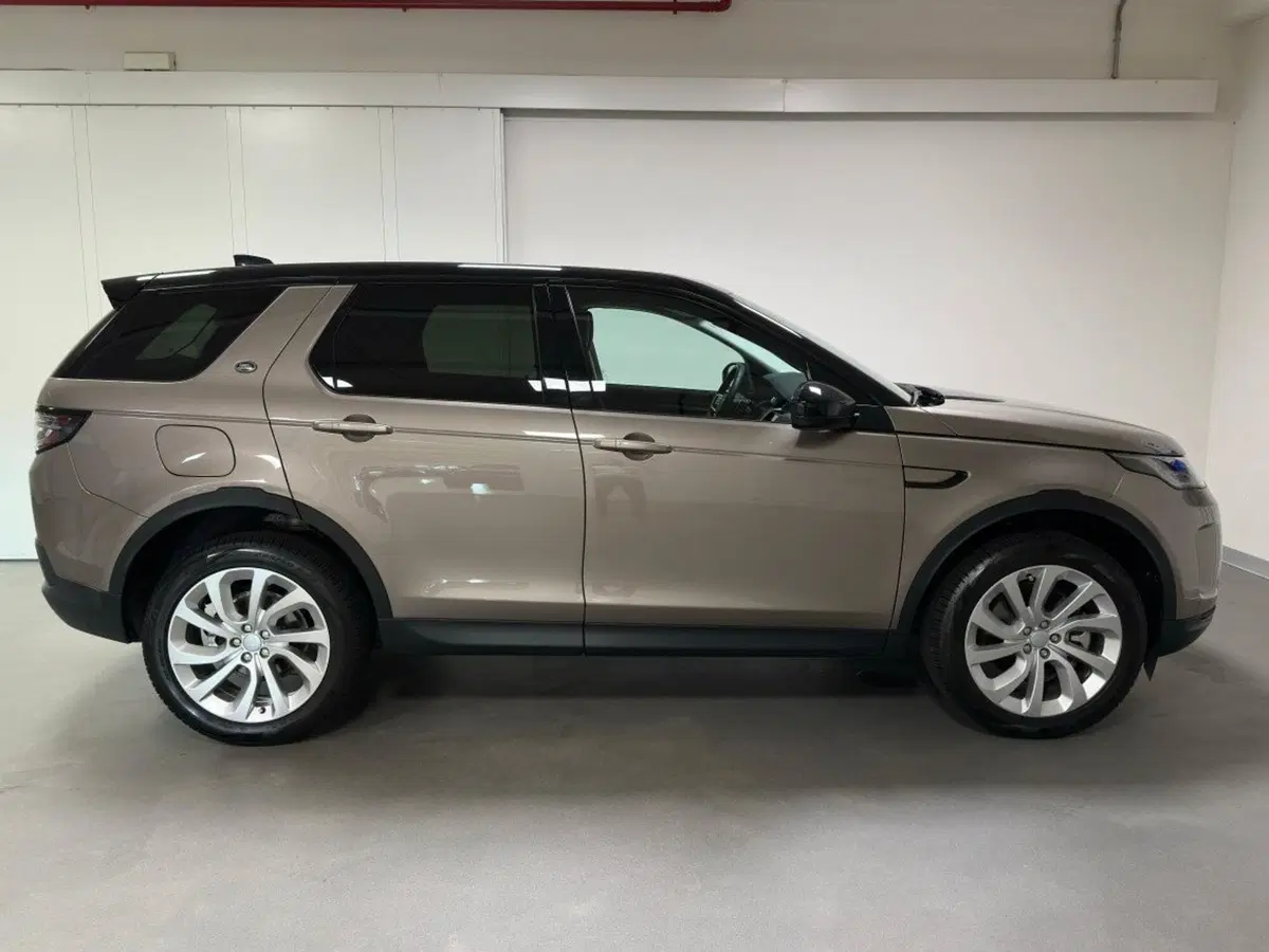 Land Rover Discovery Sport usata a Milano (6)