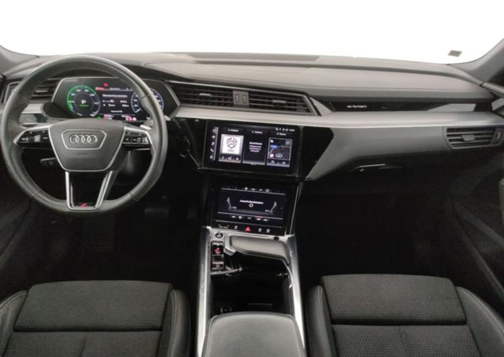 Audi e-tron Sportback usata a Modena (18)