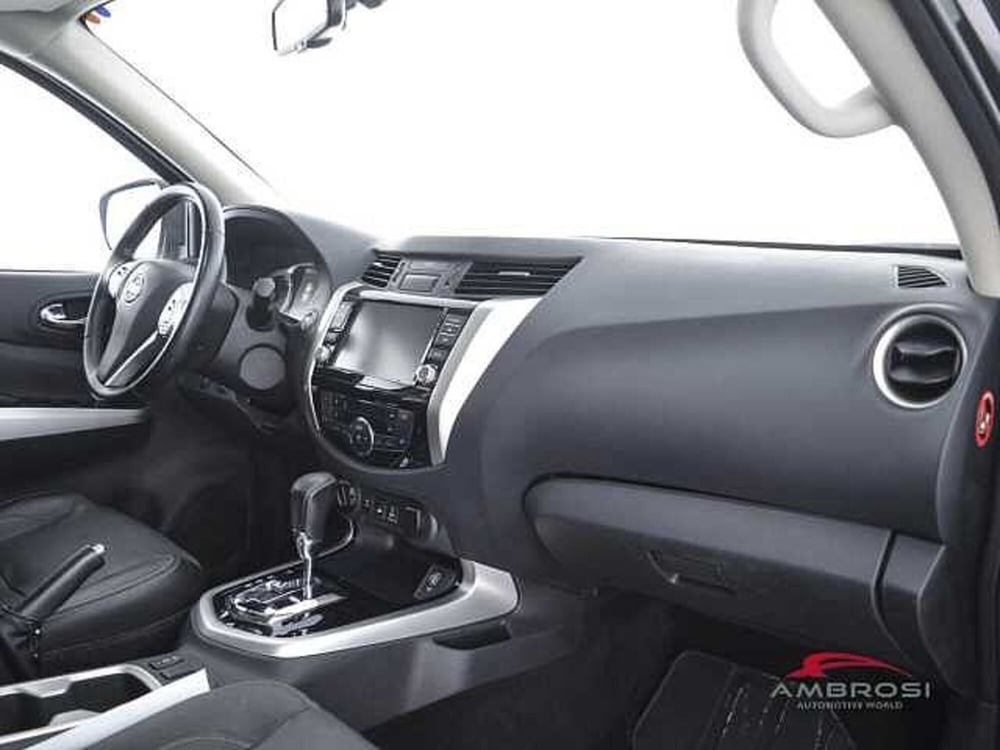 Nissan Navara usata a Viterbo (12)