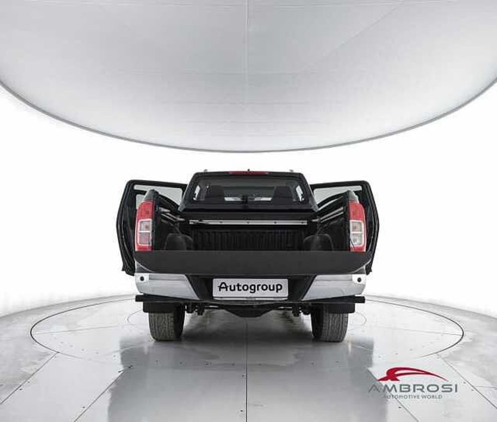 Nissan Navara usata a Viterbo (7)