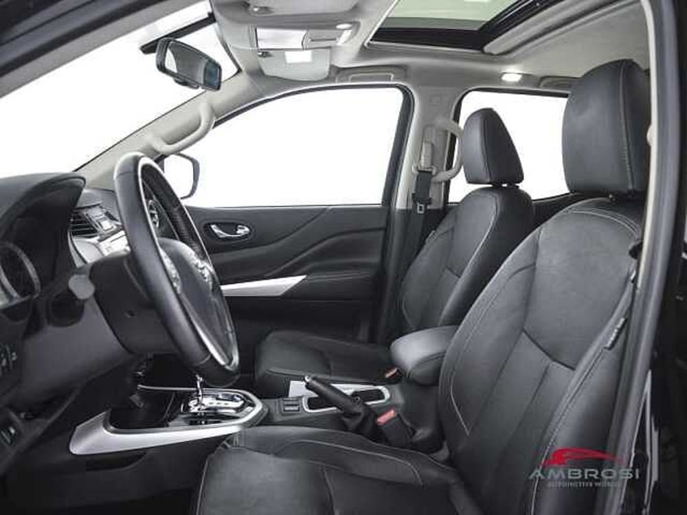 Nissan Navara usata a Viterbo (9)