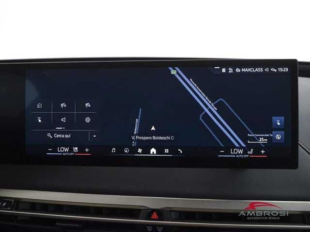 BMW iX usata a Viterbo (18)