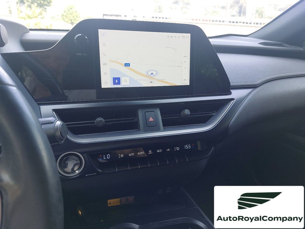 Lexus UX usata a Roma (12)
