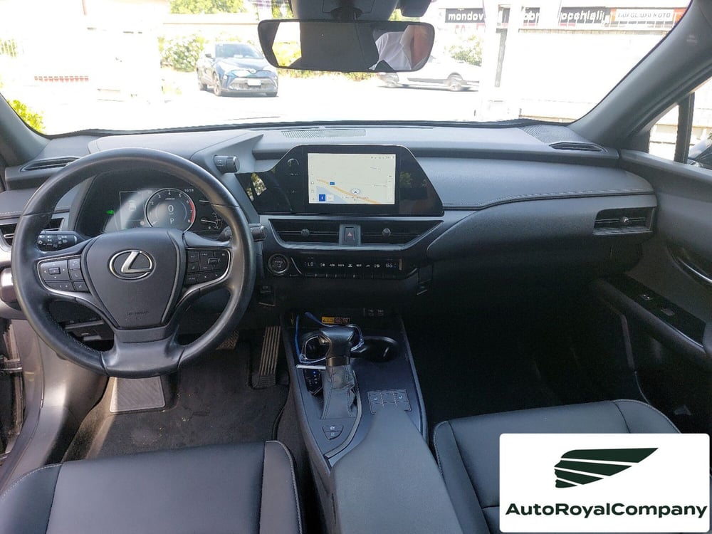 Lexus UX usata a Roma (14)