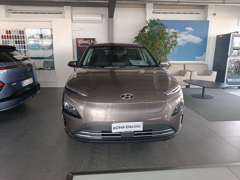 Hyundai Kona nuova a Latina (3)