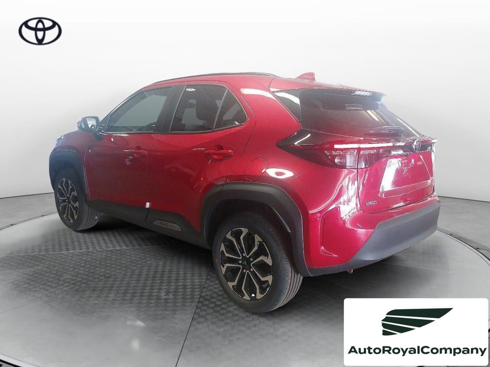 Toyota Yaris Cross nuova a Roma (3)