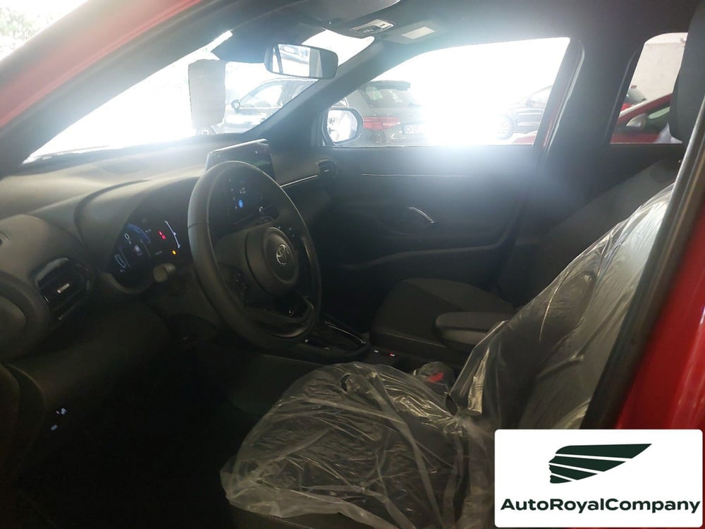 Toyota Yaris Cross nuova a Roma (8)