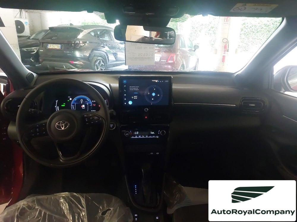 Toyota Yaris Cross nuova a Roma (9)