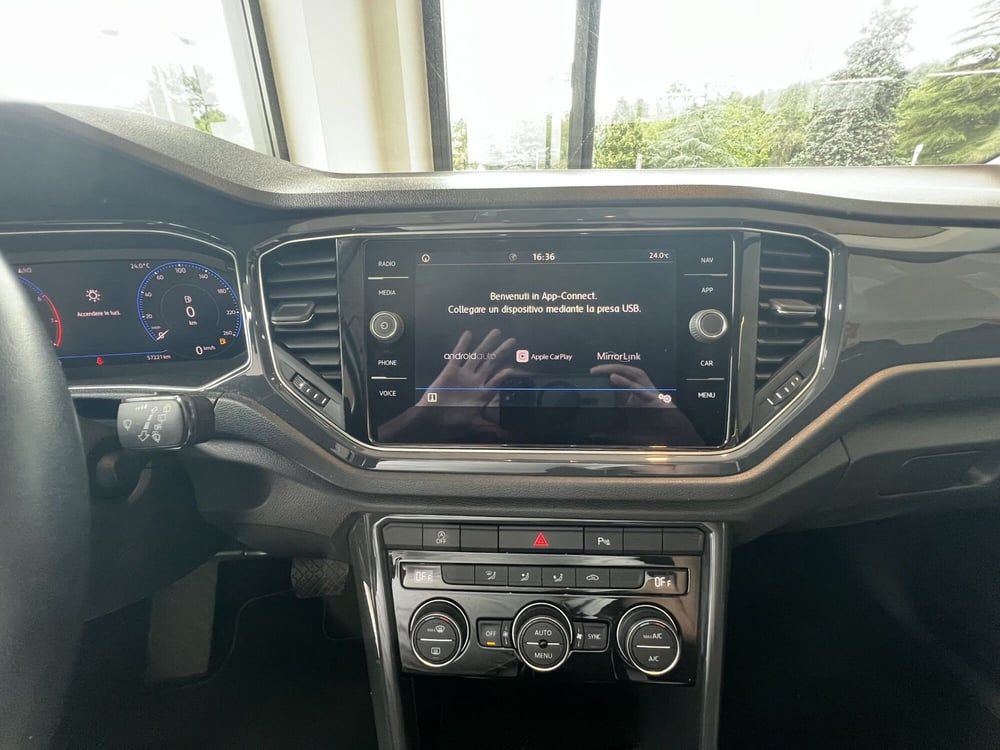 Volkswagen T-Roc usata a Teramo (8)