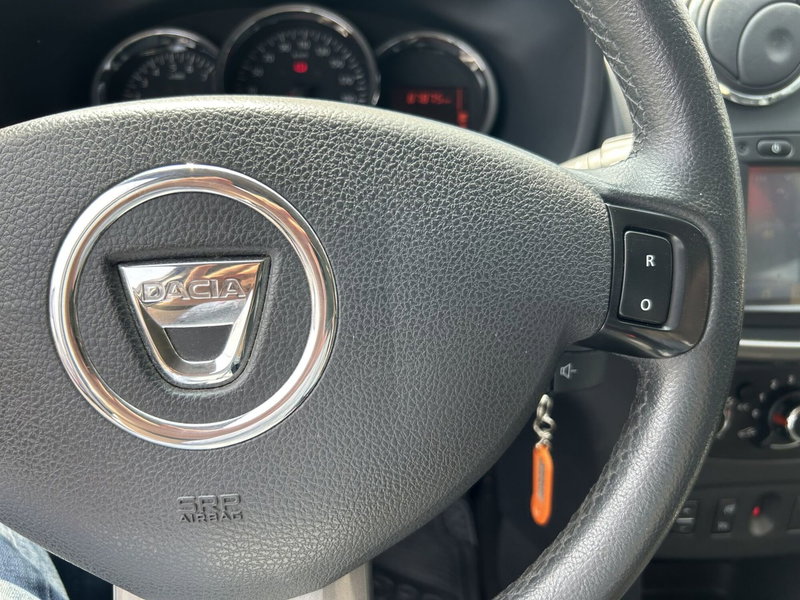 Dacia Sandero usata a Modena (18)