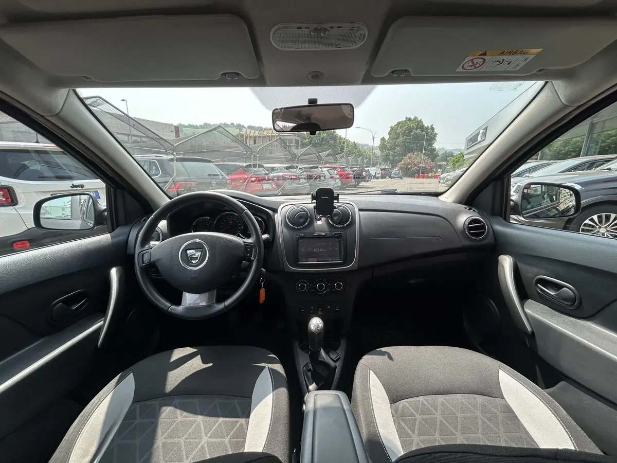 Dacia Sandero usata a Modena (9)