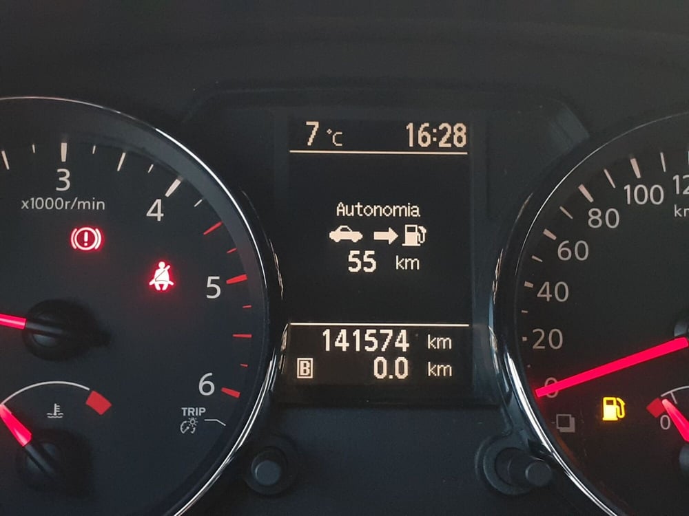 Nissan Qashqai usata a Modena (11)
