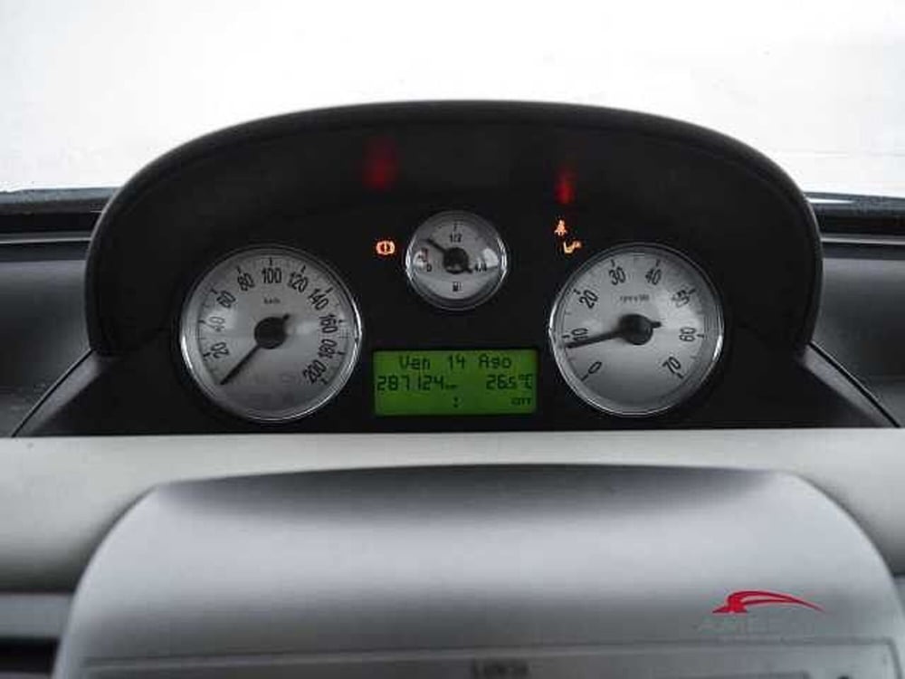Lancia Ypsilon usata a Viterbo (13)