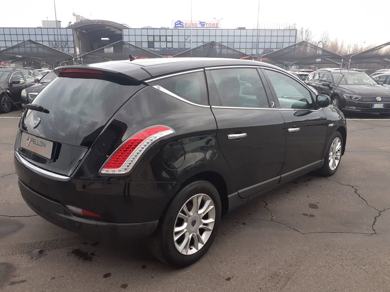 Lancia Delta usata a Modena (4)