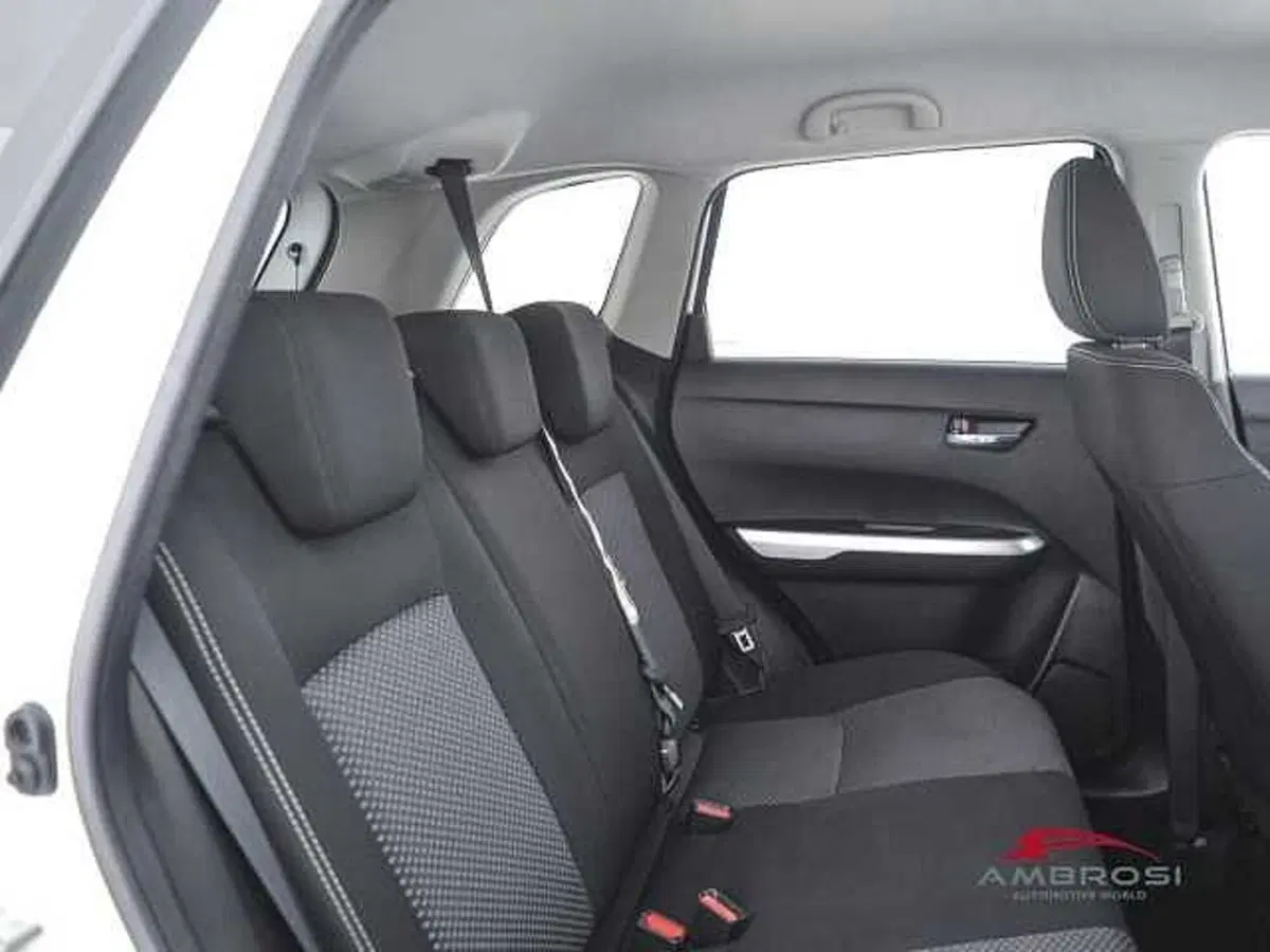 Suzuki Vitara usata a Viterbo (11)