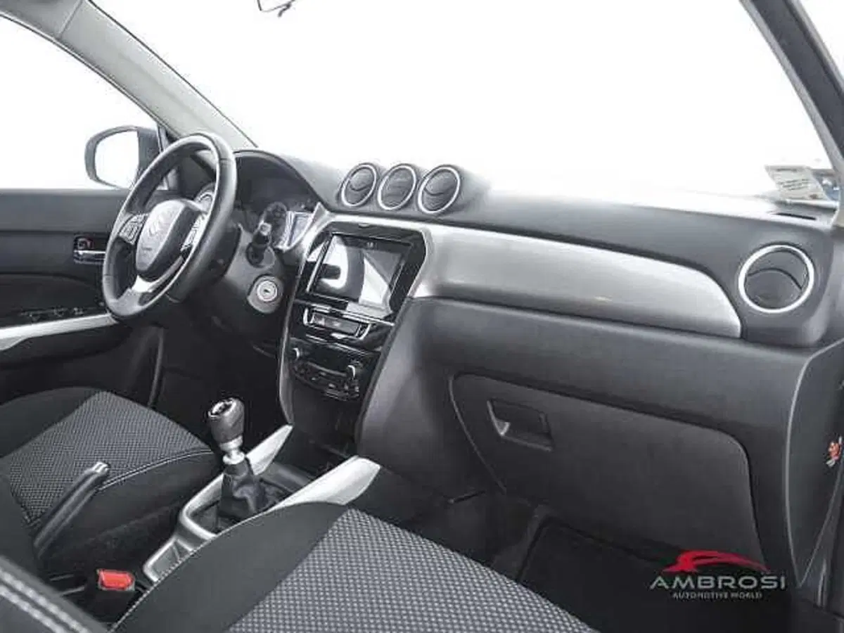Suzuki Vitara usata a Viterbo (12)