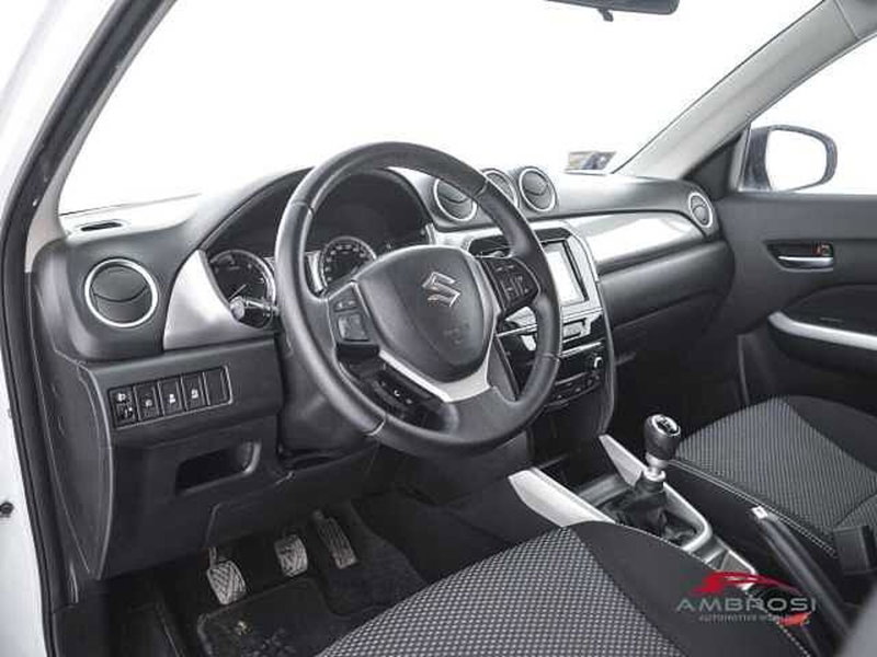 Suzuki Vitara usata a Viterbo (8)