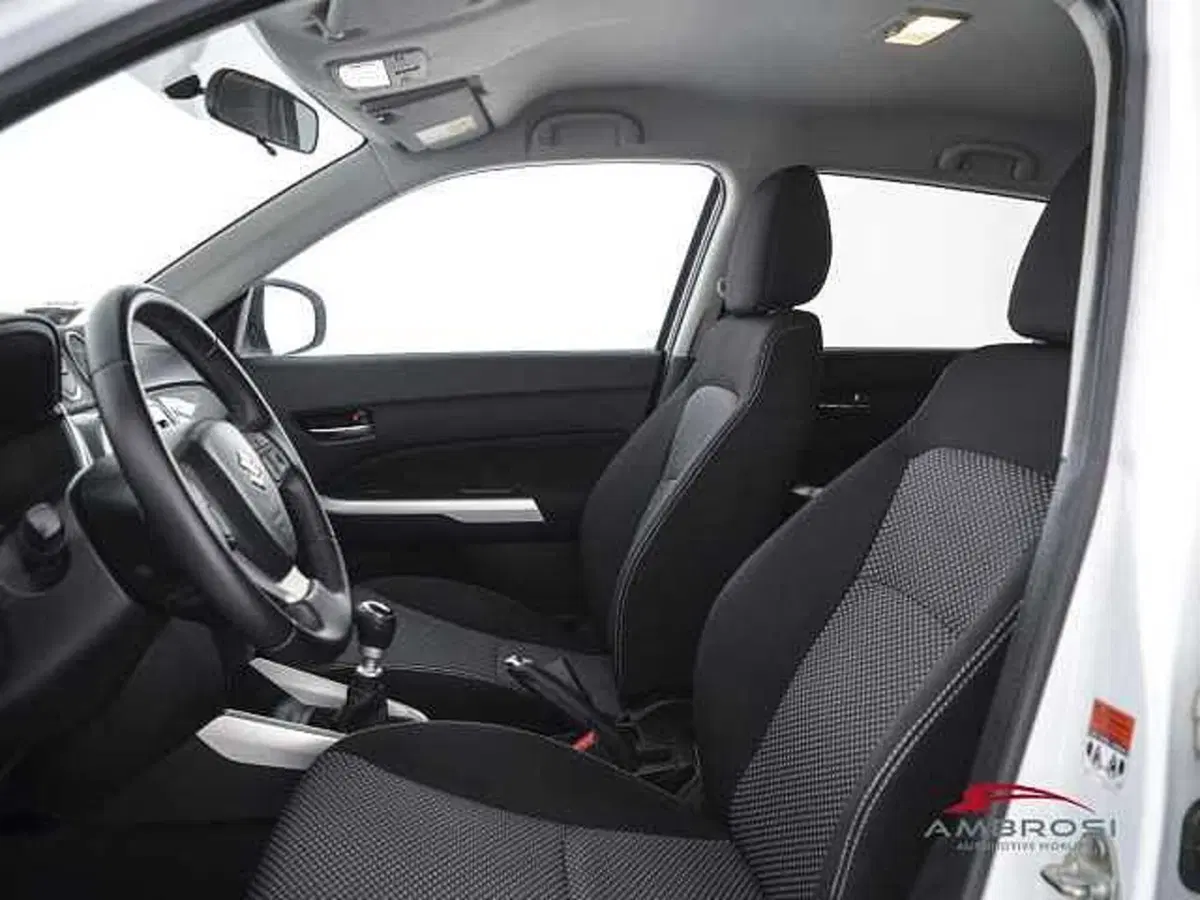 Suzuki Vitara usata a Viterbo (9)