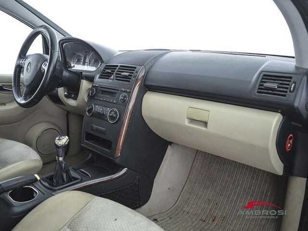 Mercedes-Benz Classe A usata a Viterbo (12)