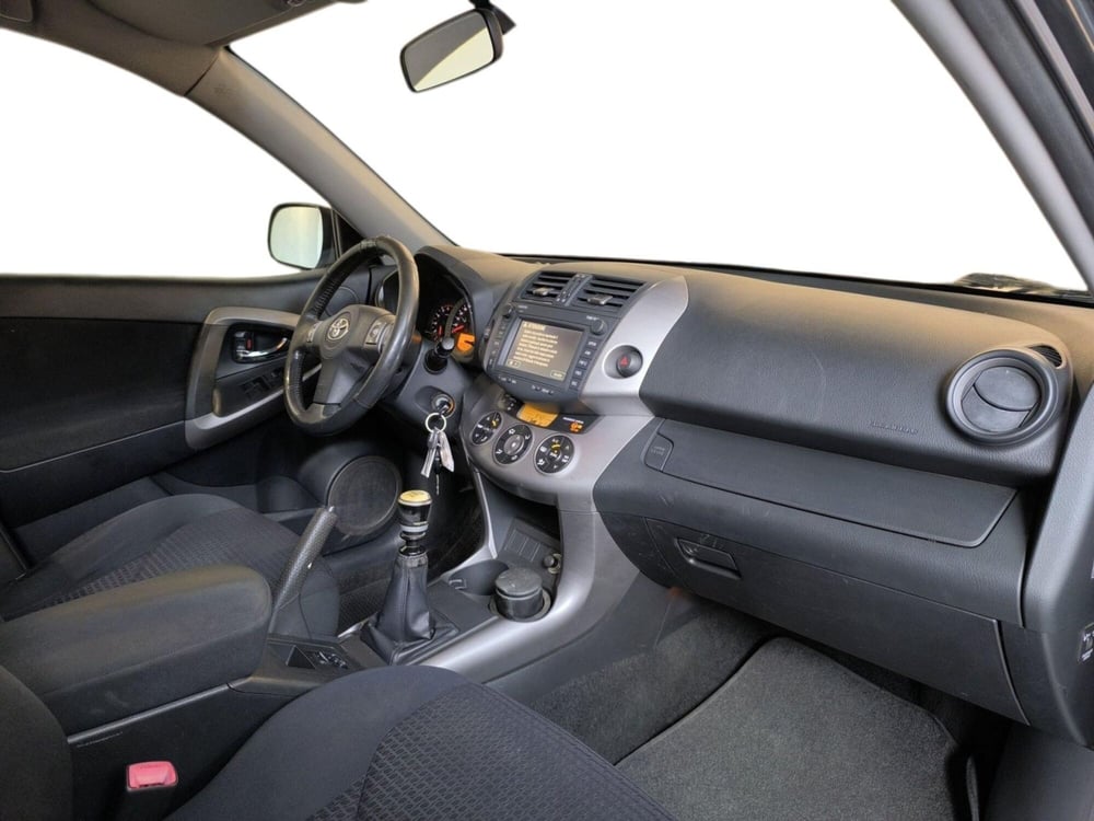 Toyota Rav4 usata a Udine (12)