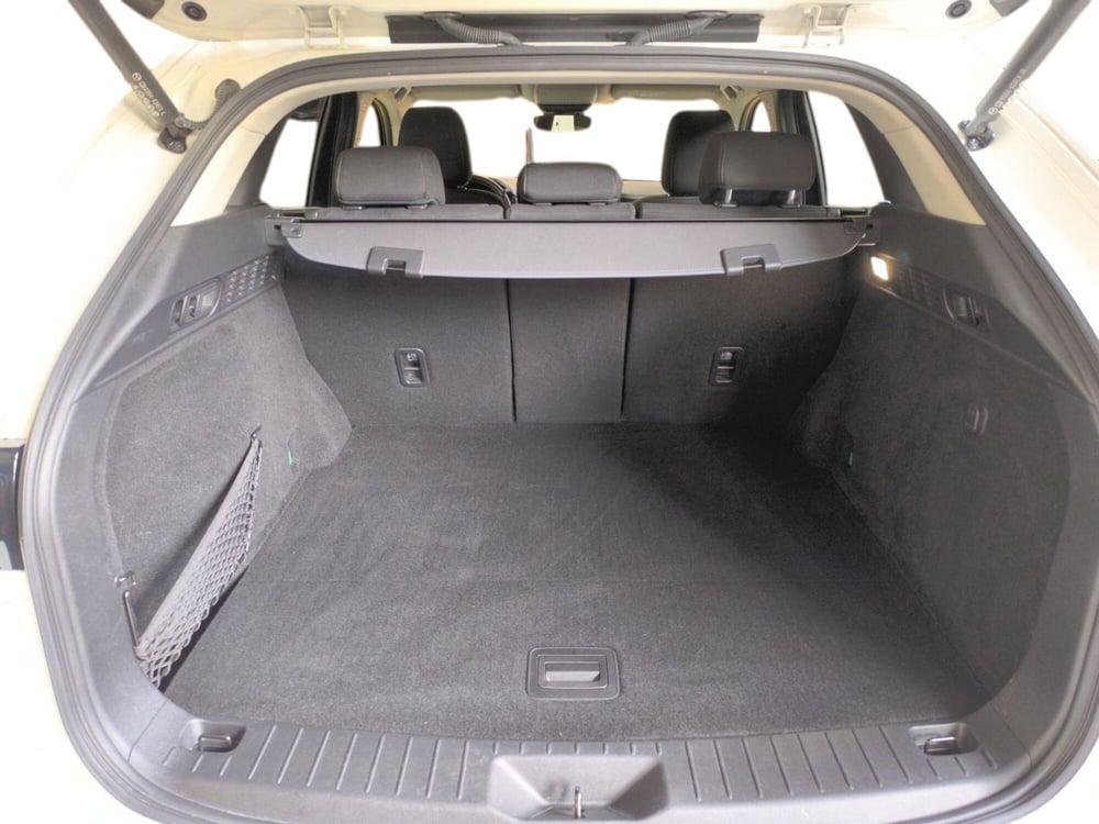 Mazda CX-60 usata a Udine (15)