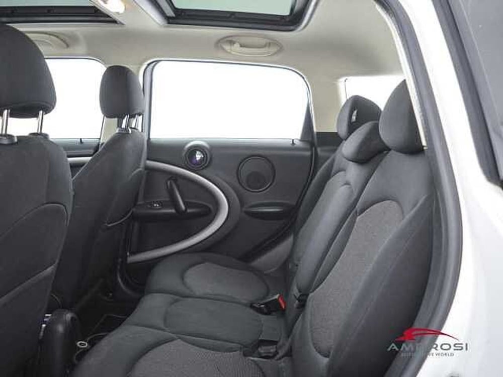 MINI Mini Countryman usata a Viterbo (10)
