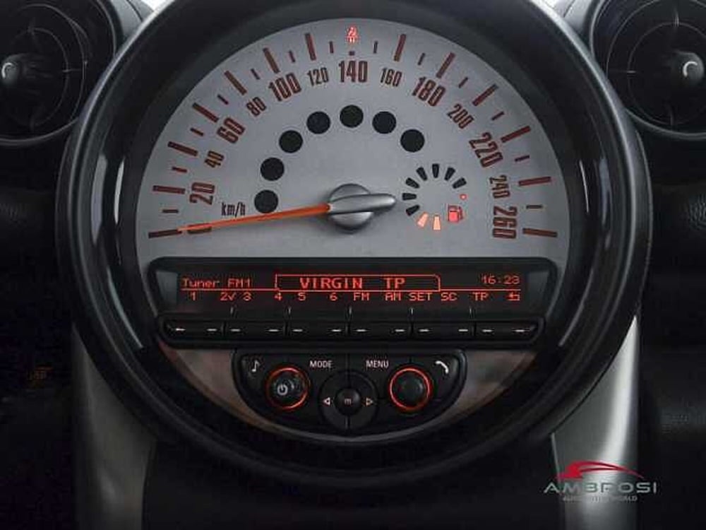 MINI Mini Countryman usata a Viterbo (14)