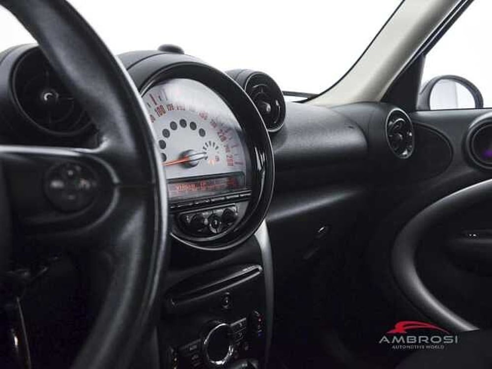 MINI Mini Countryman usata a Viterbo (18)