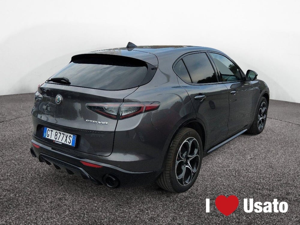Alfa Romeo Stelvio usata a Roma (3)