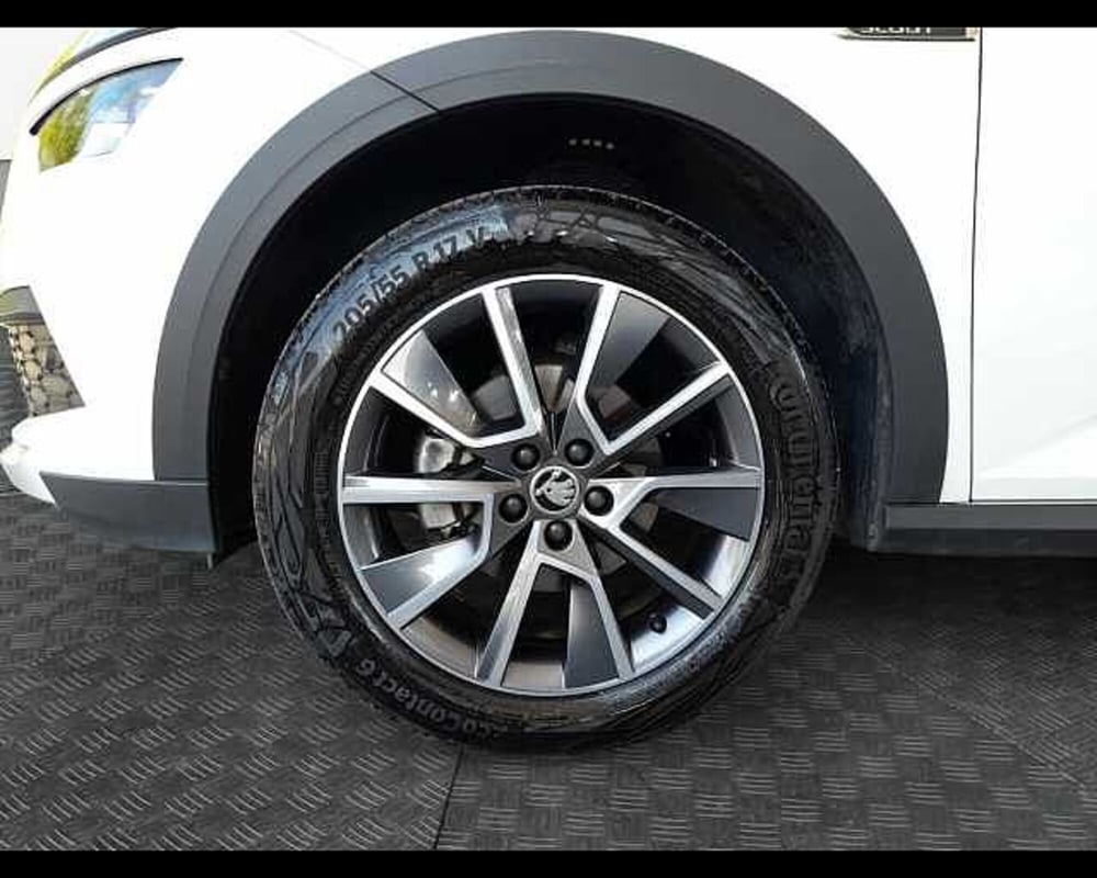 Skoda Kamiq usata a Ravenna (14)